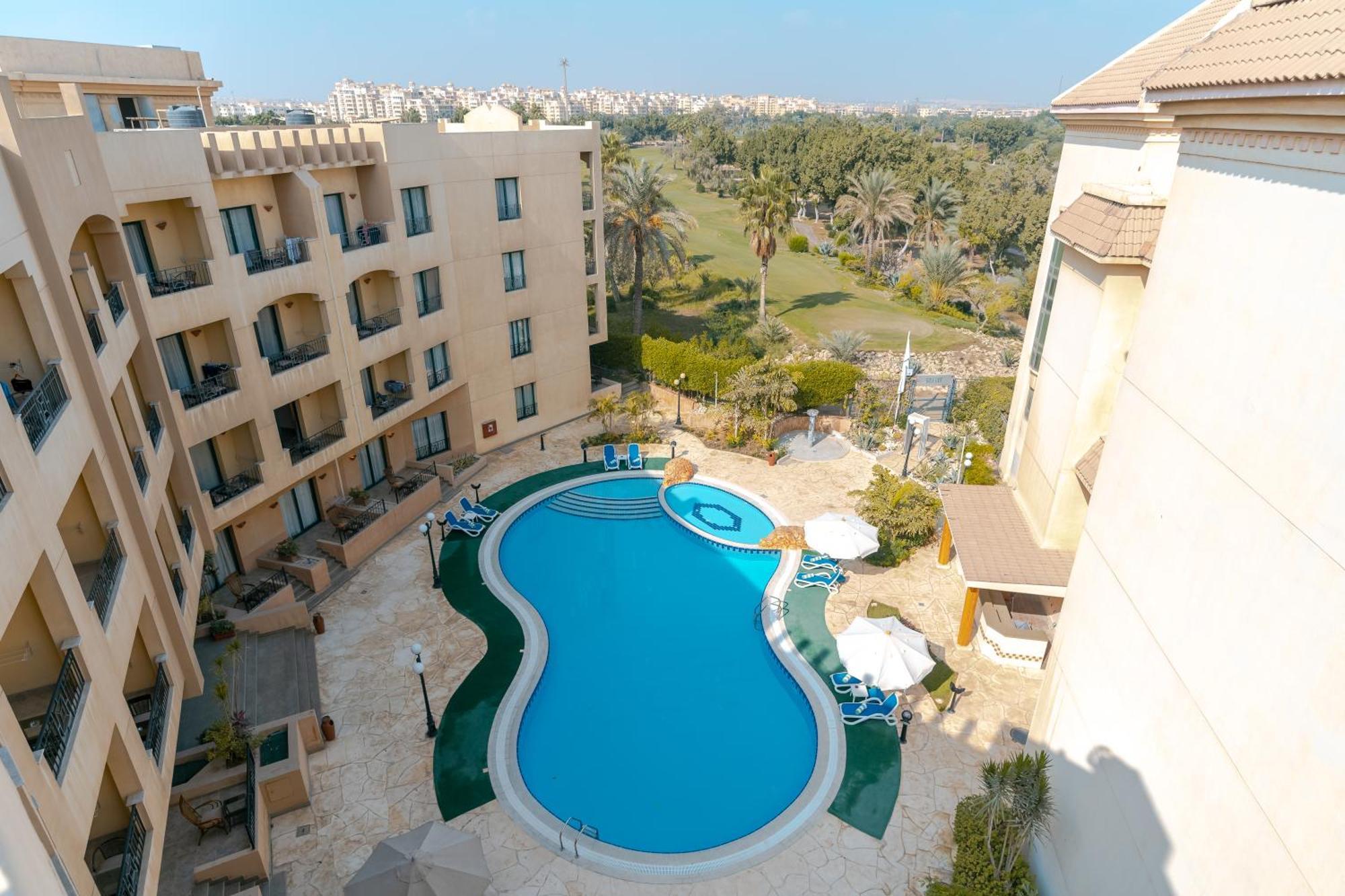 Swiss Inn Plaza Hotel 6th of October City Exterior photo